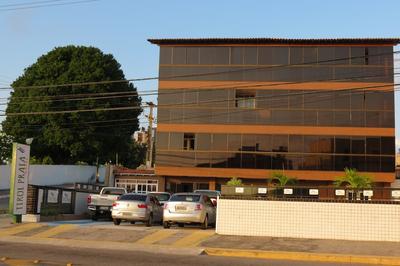 Las Brisas Beach Hotel