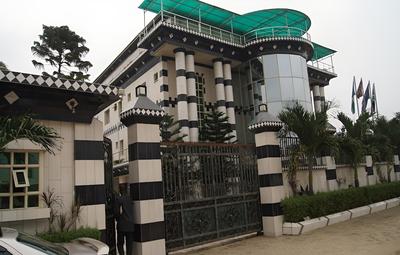 Royalview Hotel And Suites