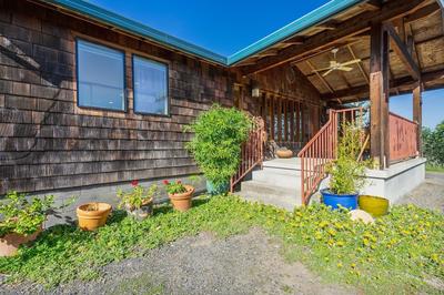 Healdsburg Home With Magnificent Vineyard View 2 Bedroom Home by RedAwning