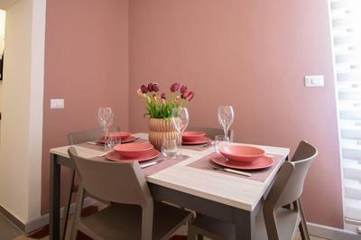 Welcomely - Xenia Boutique House 3