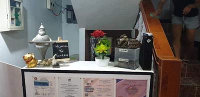 Finesse Residencia Bar and Restaurant