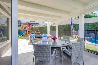 Beautiful Backyard Oasis 5 bedroom 3 Bathroom Home