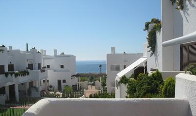 2 Room, Sleeps 4, Parking, 4 Pools, Sea 1st Line