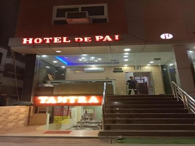 ADB Rooms Hotel De Pal Varanasi