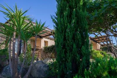Apartment in Serra-di-ferro Near Cupabia Beach