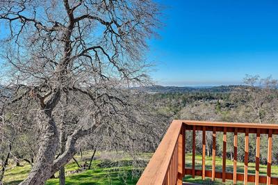 Hot Tub & Mtn Views: Peaceful Columbia Retreat!