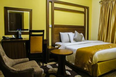 Banex Hotel and Suites