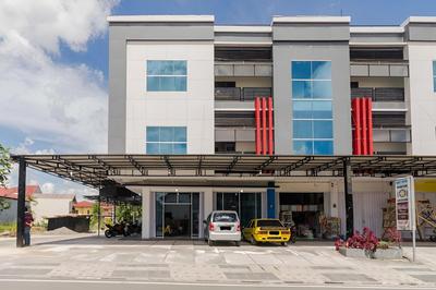 RedDoorz Syariah near Lubang Jepang Bukittinggi