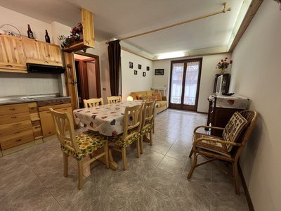 060 Trilocale Giustino