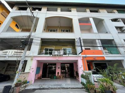 OYO 75486 Anna Residence Jomtien