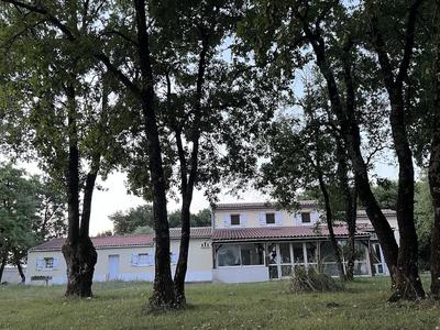 Villa de L Eguille