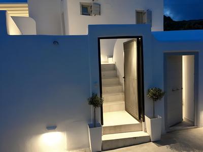 Ariana Eco Suites - Adults Only