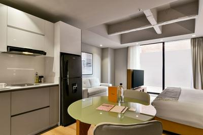 w Illustrious 1BR w/ Great Balcony in Unicentro