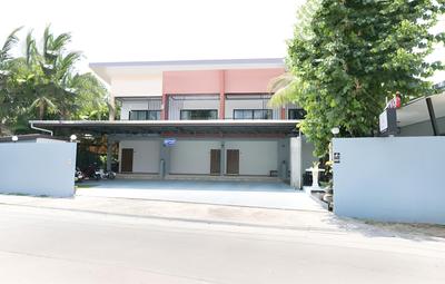 OYO 732 Juthamas Hotel