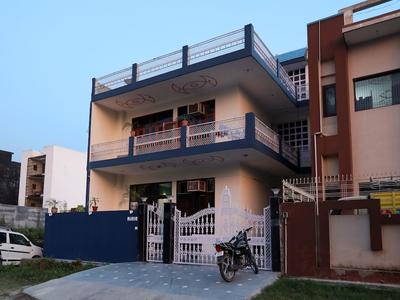OYO 270 Home Stay Inn
