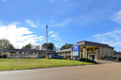 Days Inn & Suites by Wyndham Byram