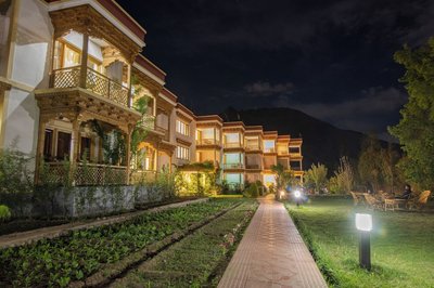 Hotel Karma Inn