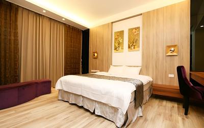 Yapo Bed & Breakfast