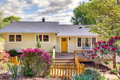 Mountain Home by Blue Ridge Pkwy: Views & Fire Pit