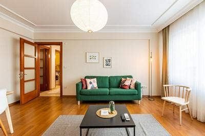 Colorful Flat Near Popular Attractions in Sisli