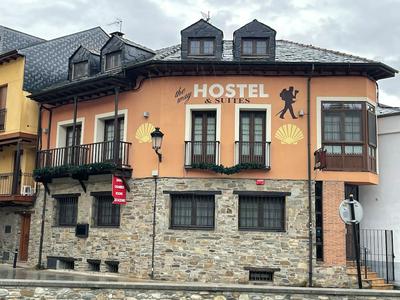 THE WAY HOTEL & SUITES