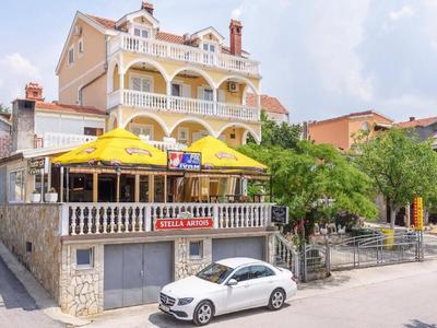 Apartments Smilje & Maslina