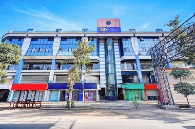 Fabhotel Anjani