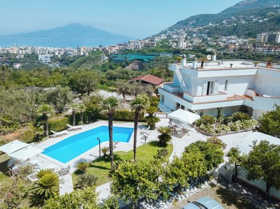Luxury Villa In Sorrento Coast Swimming Pool & View
