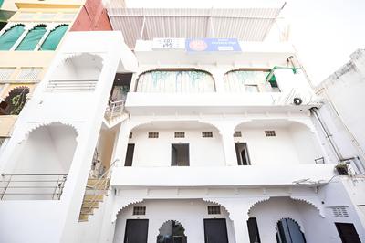 OYO 37341 Heritage High