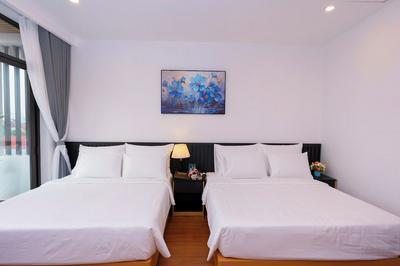 CELINA HOTLE Ninh Bình