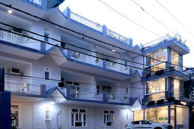 Chakrah by Hermitage