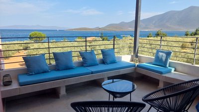 Aélia Stone Houses in Nies