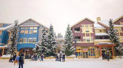 Tyndall Stone Lodge by Whiski Jack