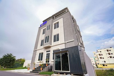 Fabhotel Sree Laveeza