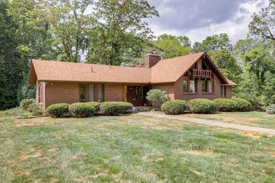 Retro Ohio Home on 1-acre Property