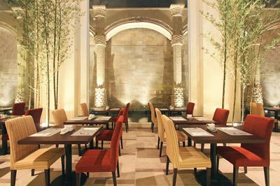 Harmoni One Convention Hotel & Service Apartments