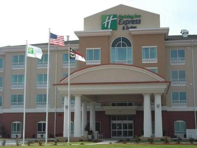 Holiday Inn Express Hotel & Suites Smithfield - Selma I -95 by IHG