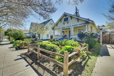 6 Blocks to Sjsu: Cozy Bungalow w/ Deck & Koi Pond