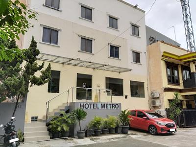Metro Hotel Bekasi by Cocotel