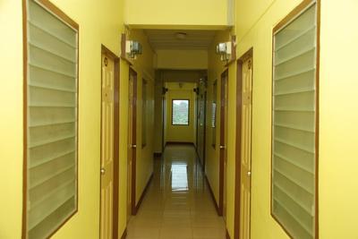 Nuttasit Apartment
