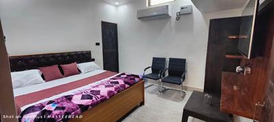 Goroomgo Mateshwari Palace Ayodhya