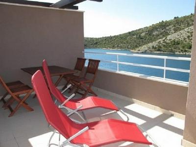 Ljubi - 20 m From Beach - A2 Crveni