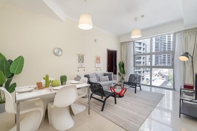 Lovely and Spacious 1BR in DEC Tower Near Marina Walk