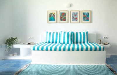 Amphora Charm Suite - Akrotiri Escape