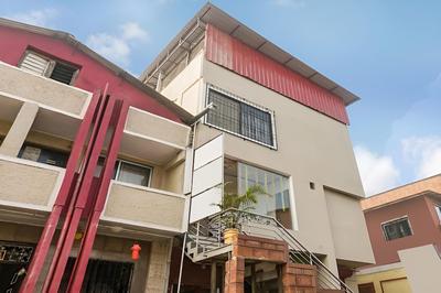 OYO Flagship 26583 Hotel Kohinoor Plaza