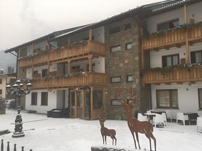 Olympic Regina Hotel