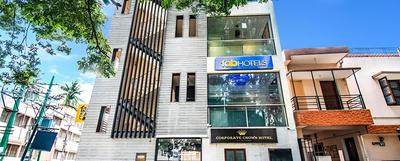 Fabhotel Corporate Crown