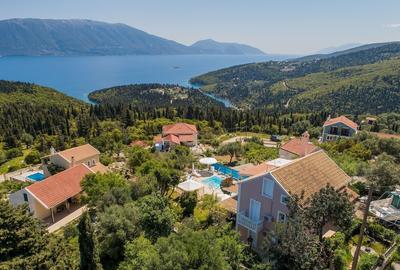 Villa Serenity Sleeps 9