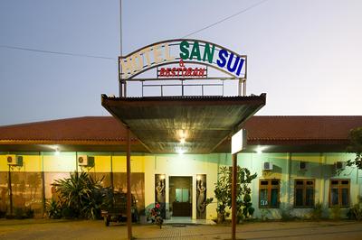 RedDoorz Plus @ Jalan Raya Pasir Putih