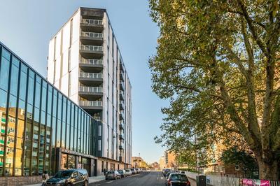 Luxurious Victoria Home by the Apollo Theatre